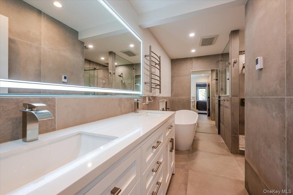 98 Lisa Drive - Photo 18