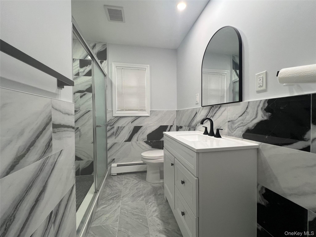 694 Blackstone Avenue - Photo 7
