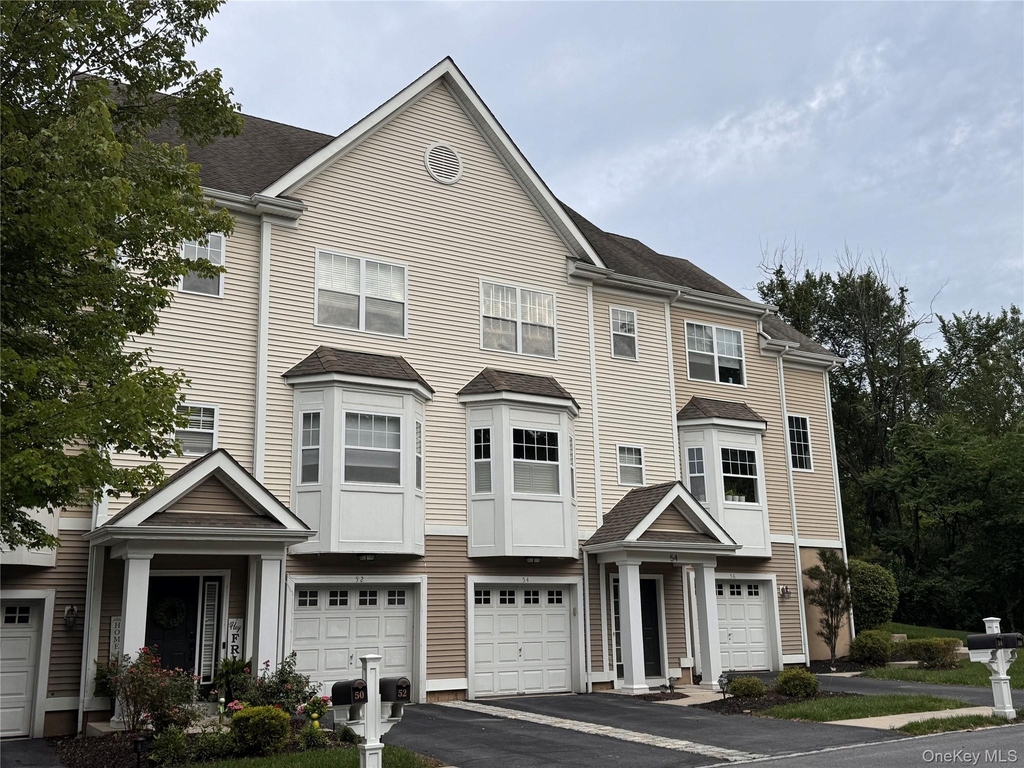 54 Fairways Drive - Photo 5