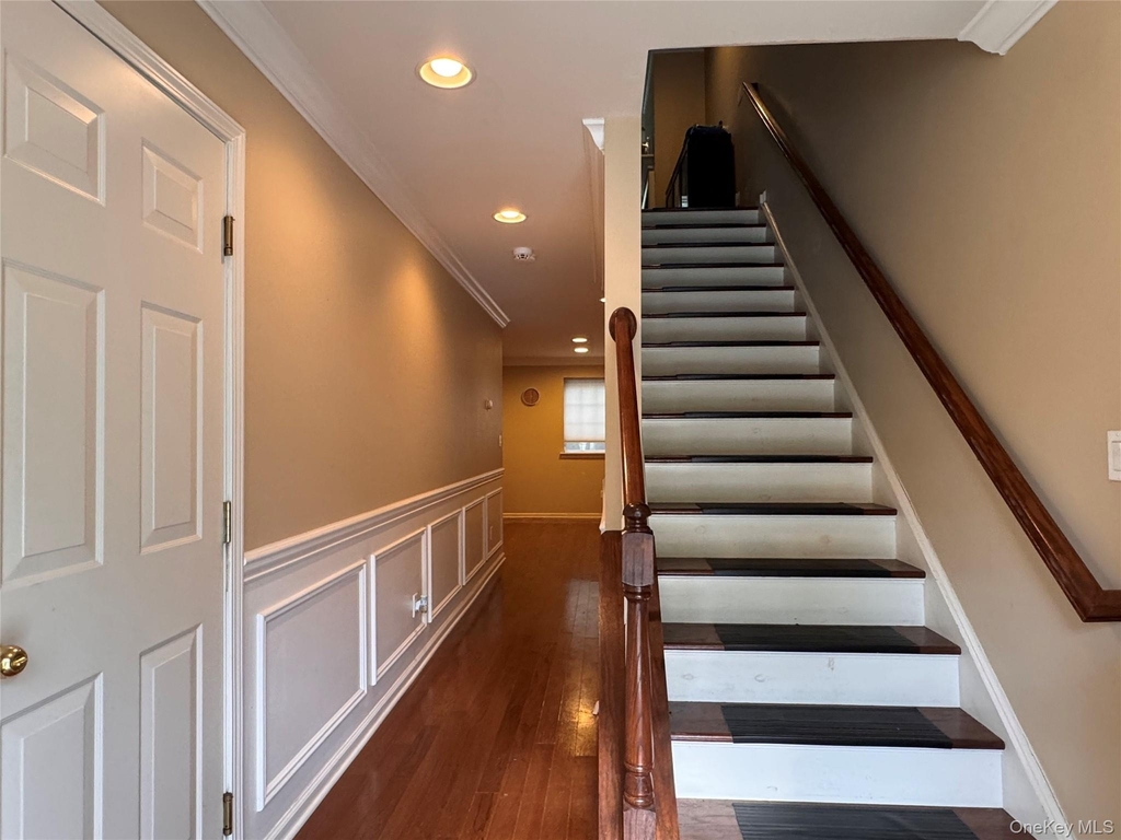 54 Fairways Drive - Photo 9