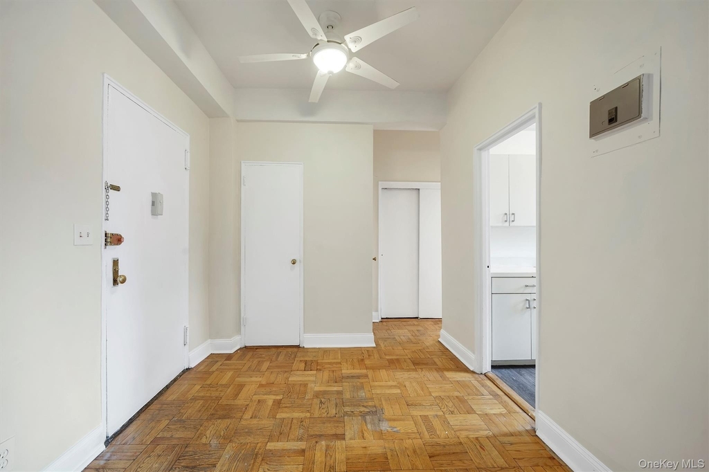 4 Sadore Lane - Photo 7