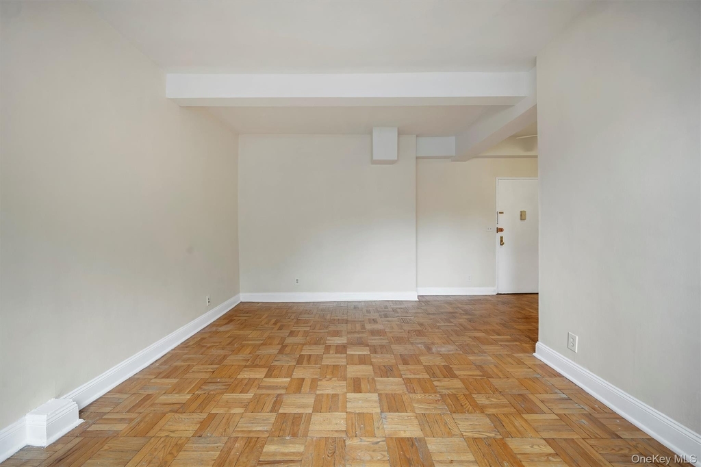 4 Sadore Lane - Photo 13