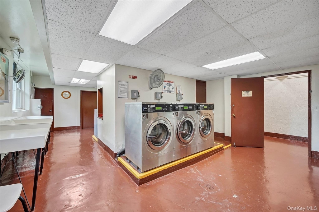 4 Sadore Lane - Photo 17