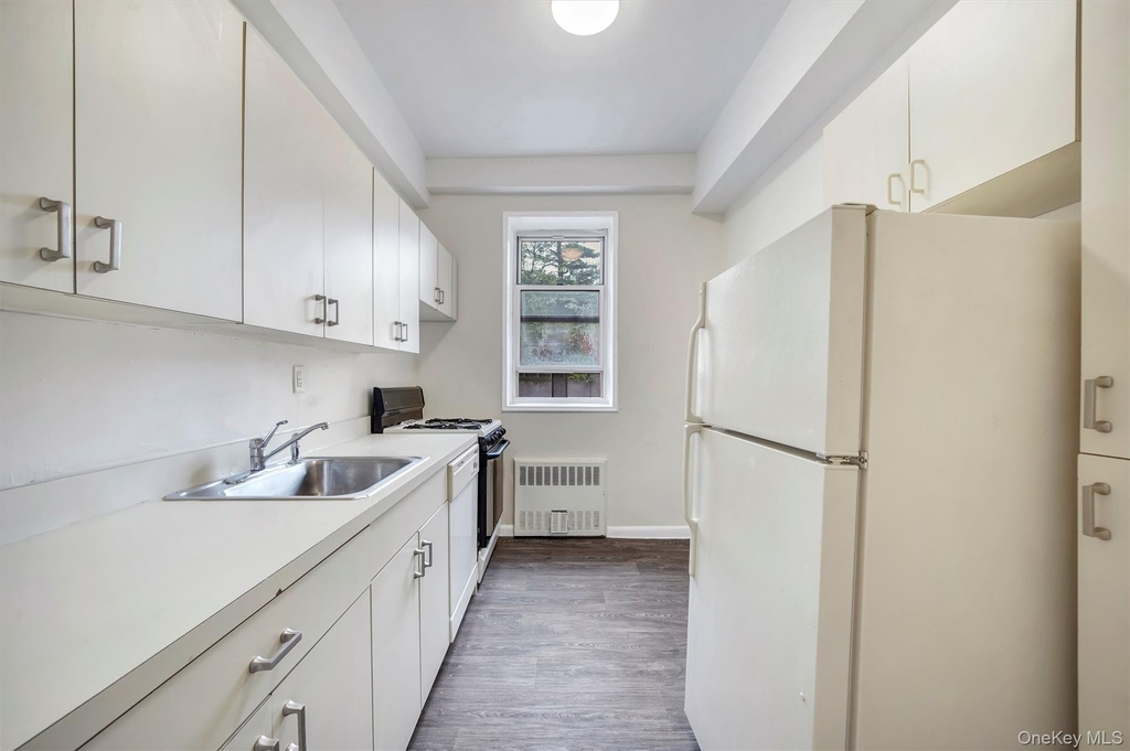 4 Sadore Lane - Photo 4