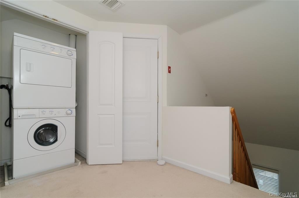 330 Maple Avenue - Photo 14