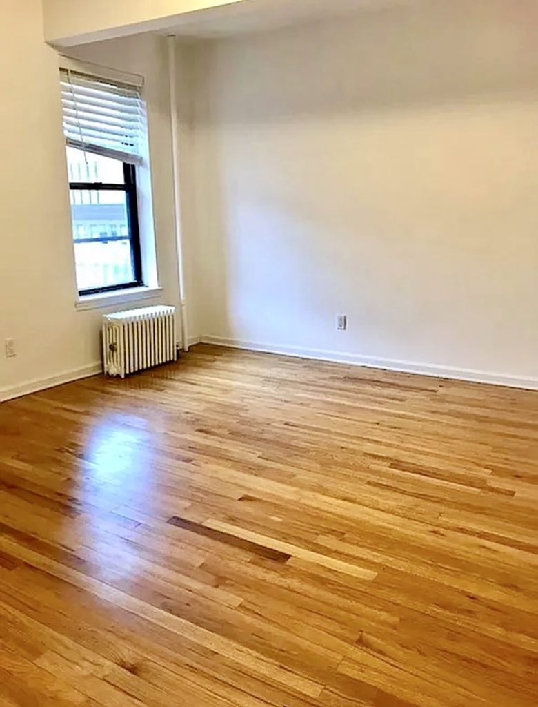 172 East 92nd Street - Photo 5