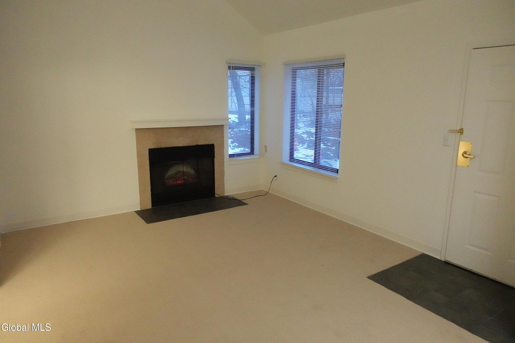 4 Residence Inn Drive - Photo 1