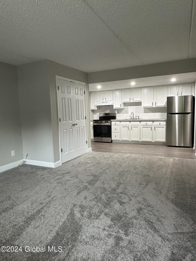 205 S Allen Street - Photo 10