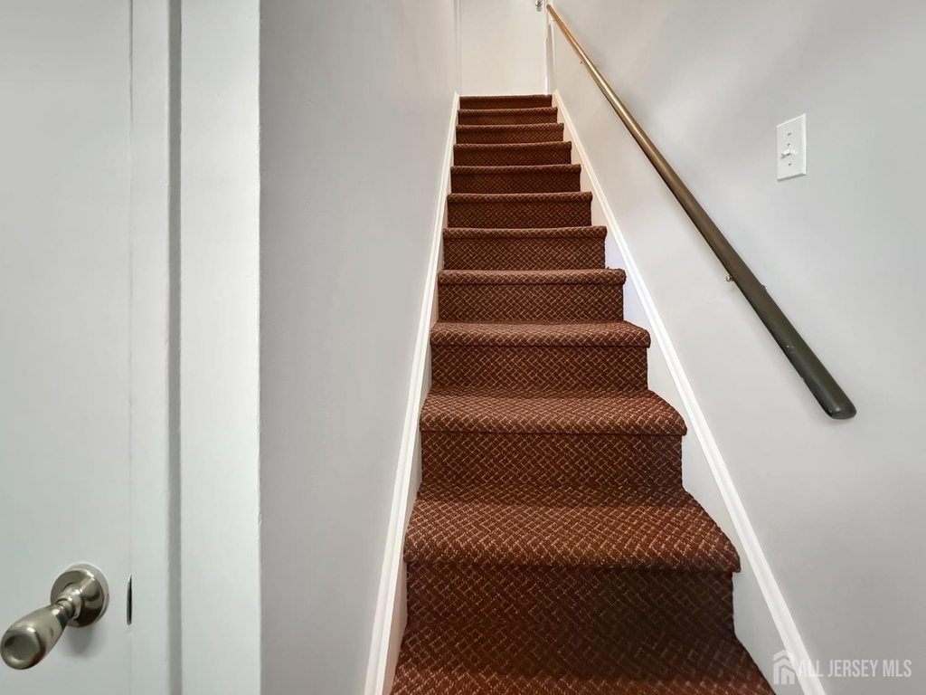 19 Van Buren Avenue - Photo 11