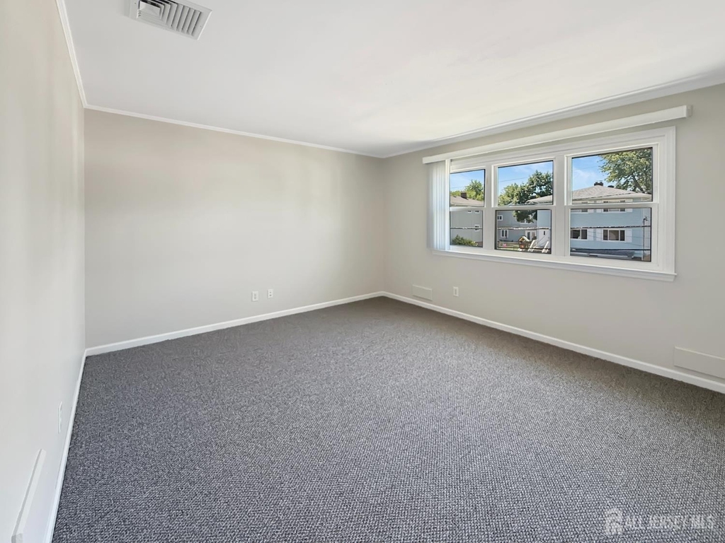 19 Van Buren Avenue - Photo 5
