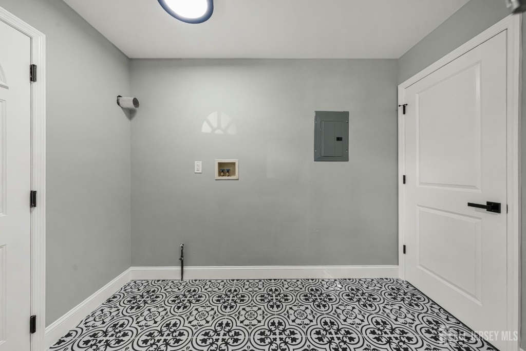 614 Remsen Avenue - Photo 20
