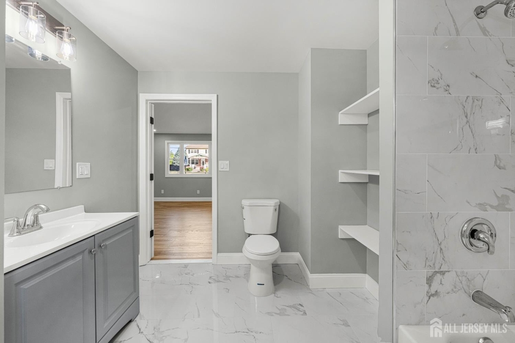 614 Remsen Avenue - Photo 16