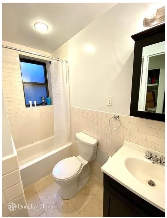 237 E 58th Street - Photo 4