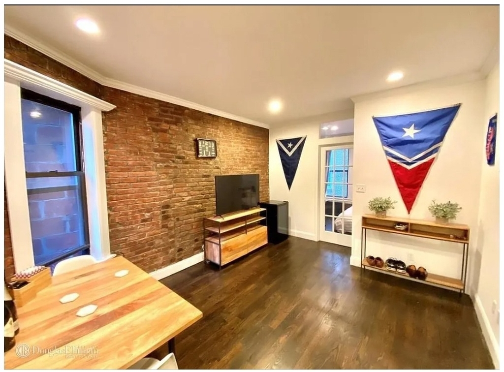 237 E 58th Street - Photo 0