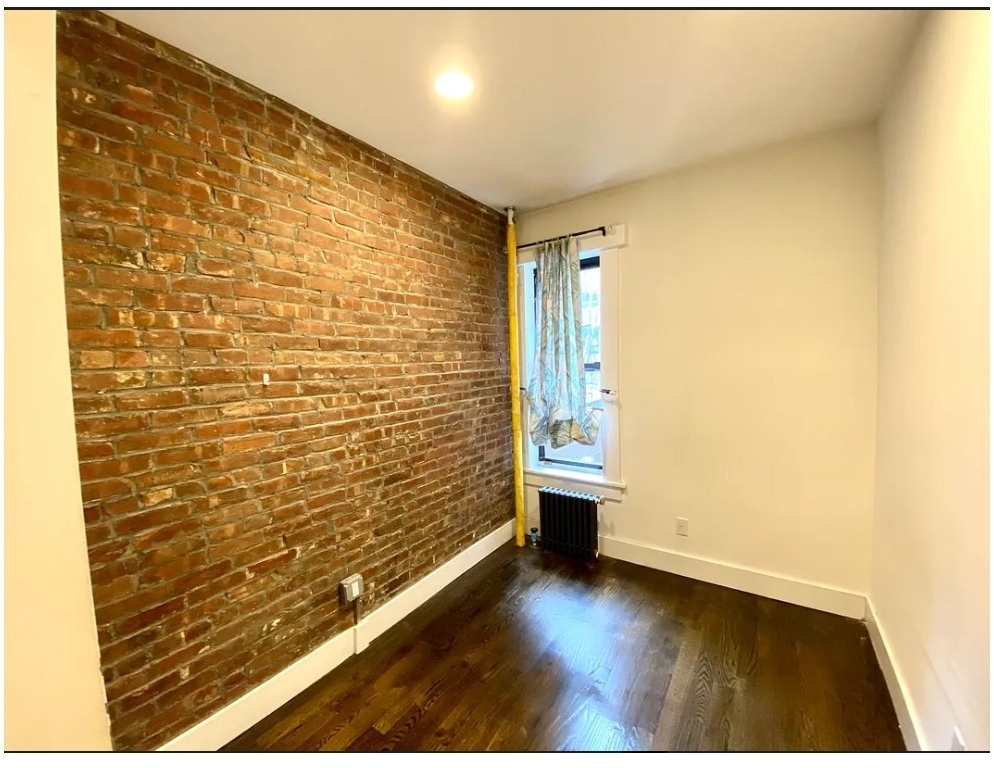 237 E 58th Street - Photo 3