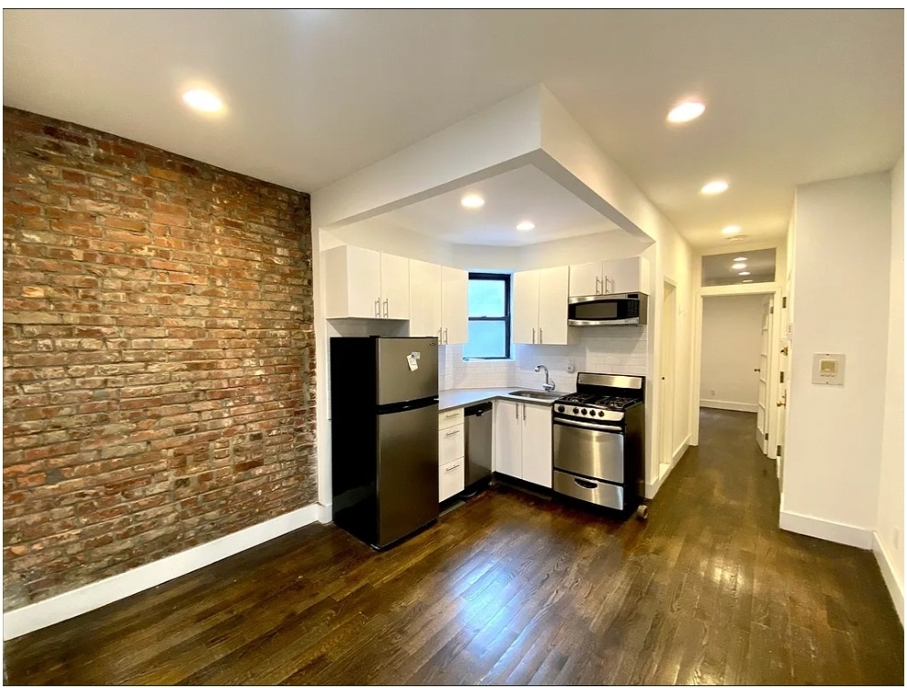 237 E 58th Street - Photo 0