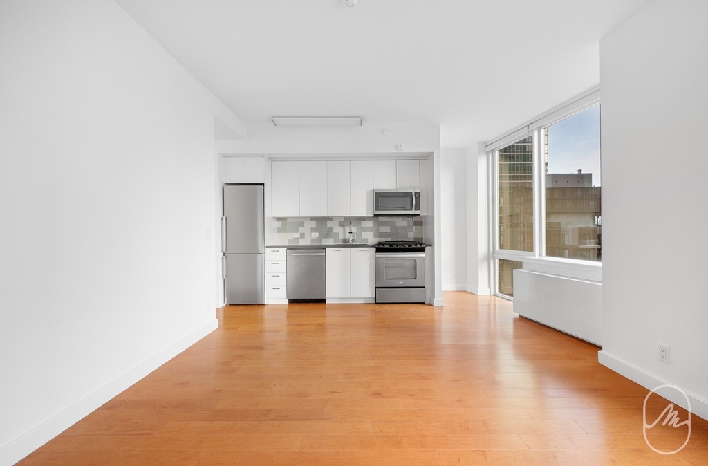 80 Dekalb Avenue - Photo 5