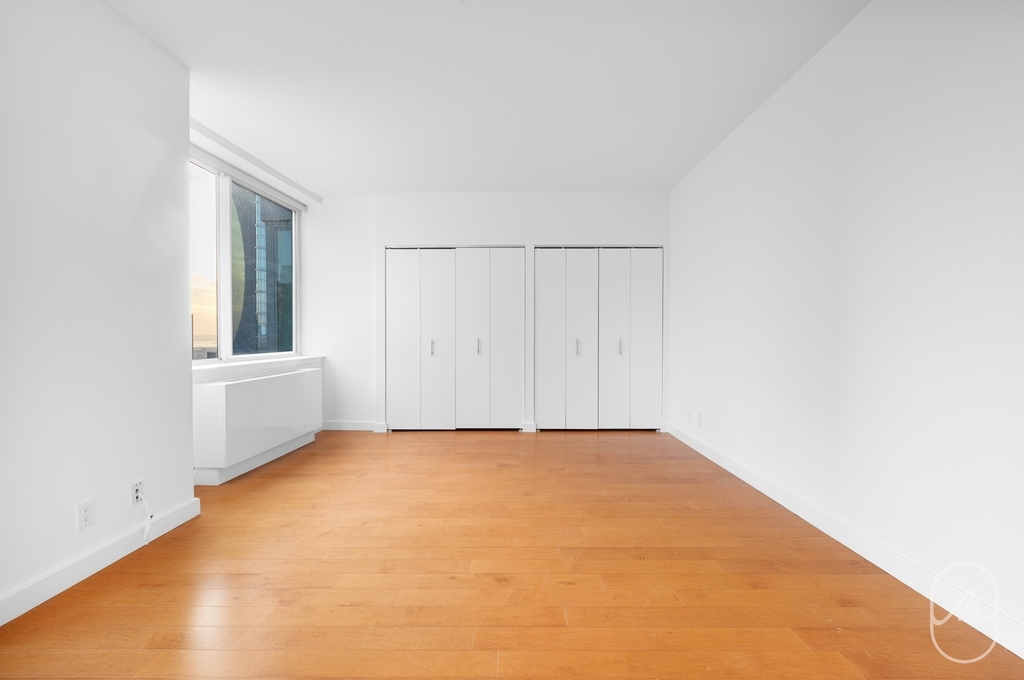 80 Dekalb Avenue - Photo 4