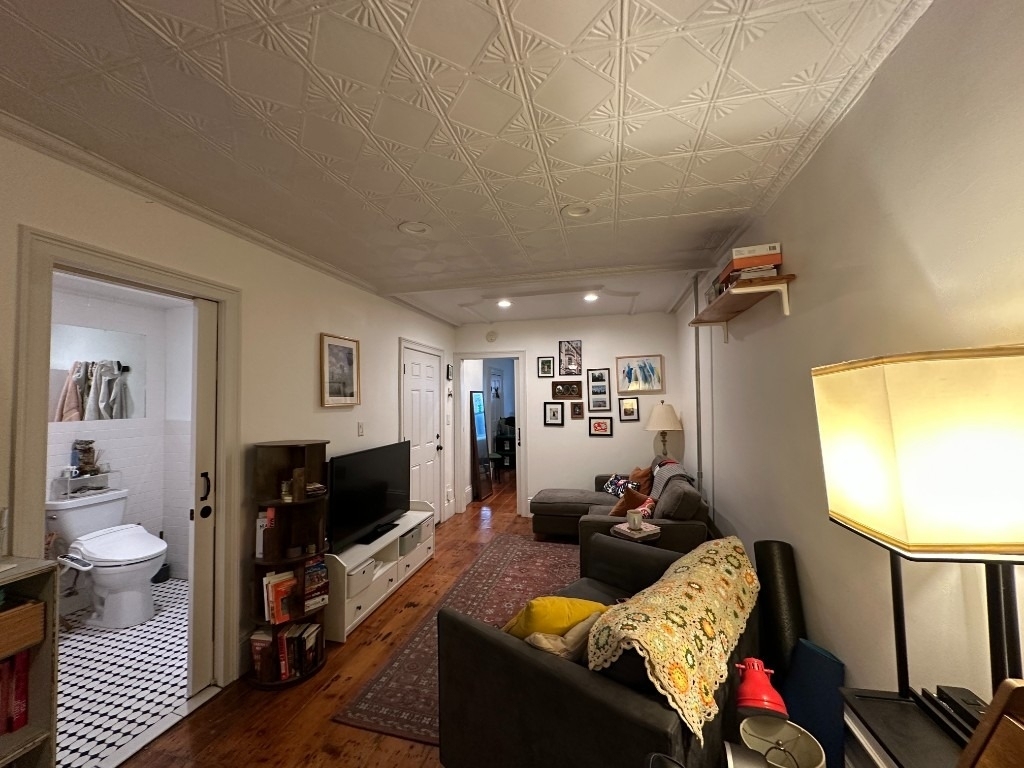 85a Summit Street - Photo 1