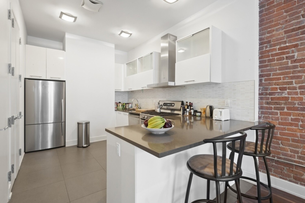 66 N 1st Street - Photo 2