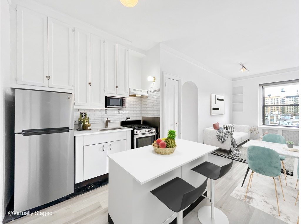 510 W 110th Street - Photo 1