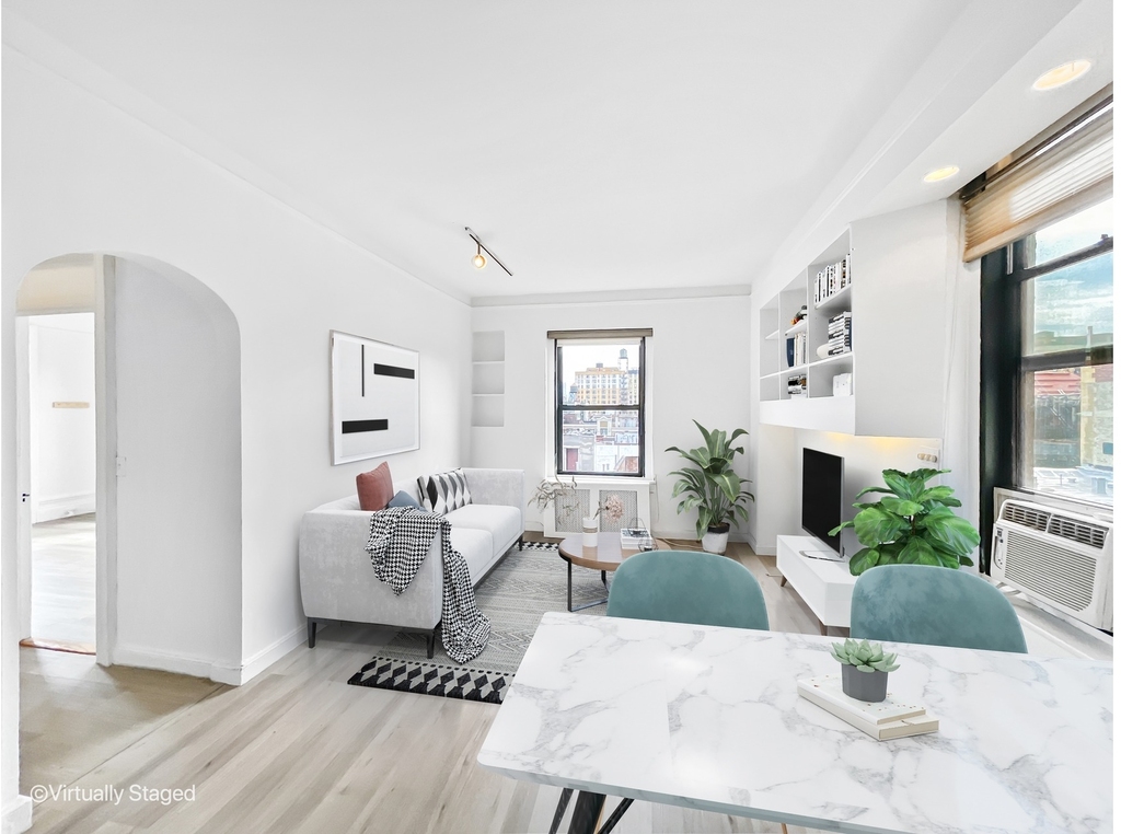 510 W 110th Street - Photo 0