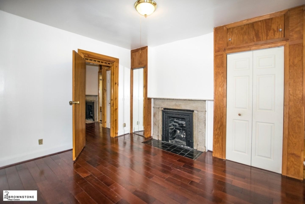 283 Pacific Street - Photo 4