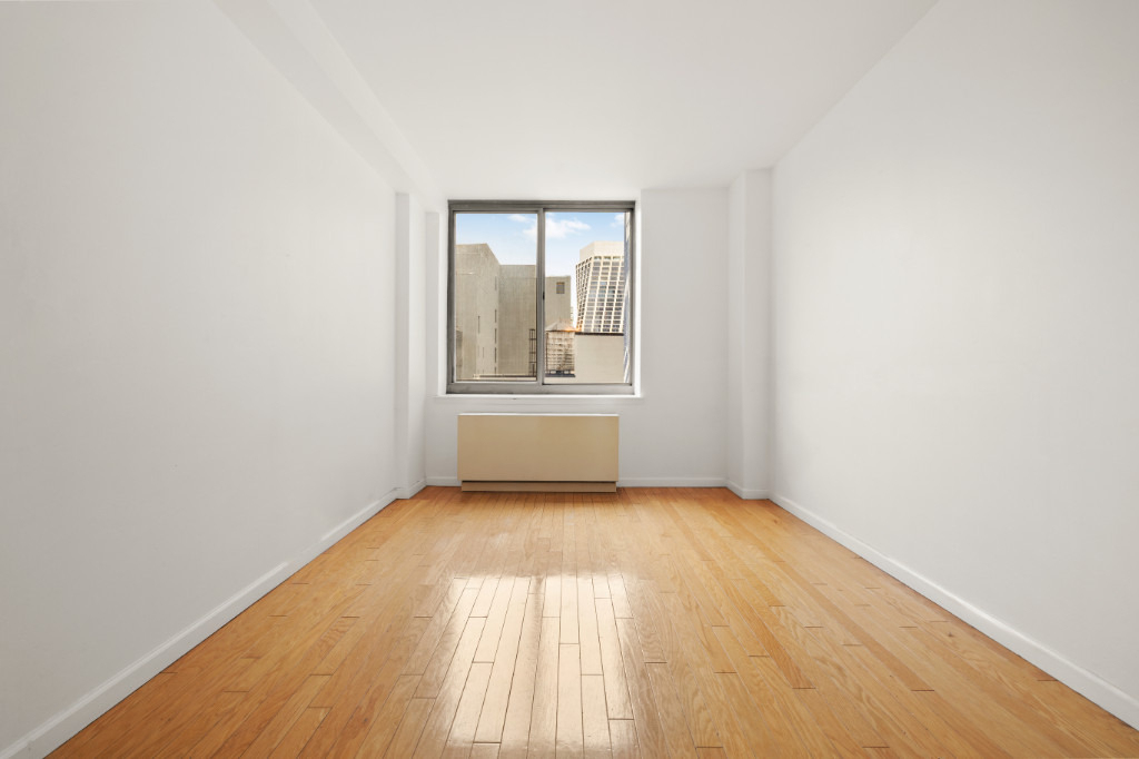 520 W 23rd Street - Photo 6