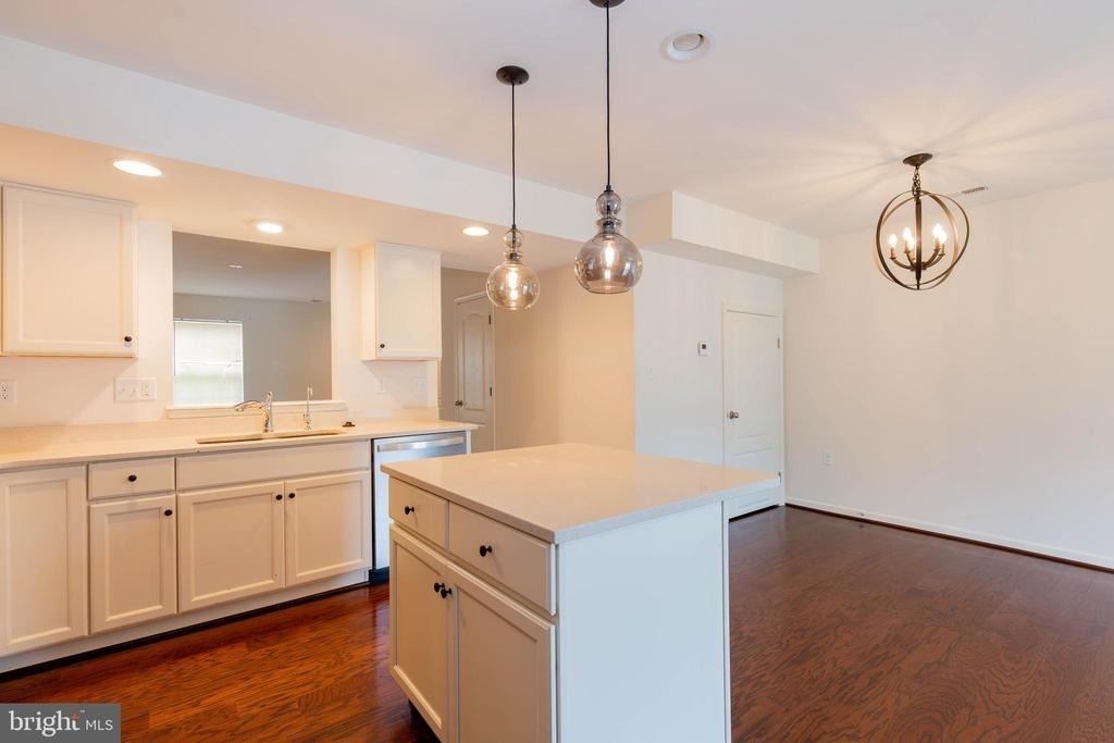 608 Thumper Drive - Photo 7