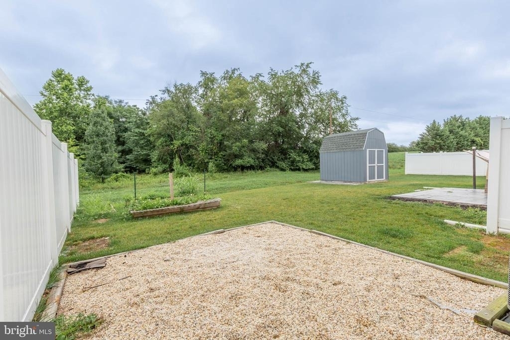 608 Thumper Drive - Photo 25
