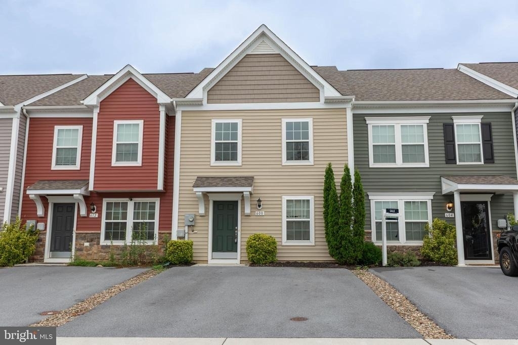 608 Thumper Drive - Photo 1