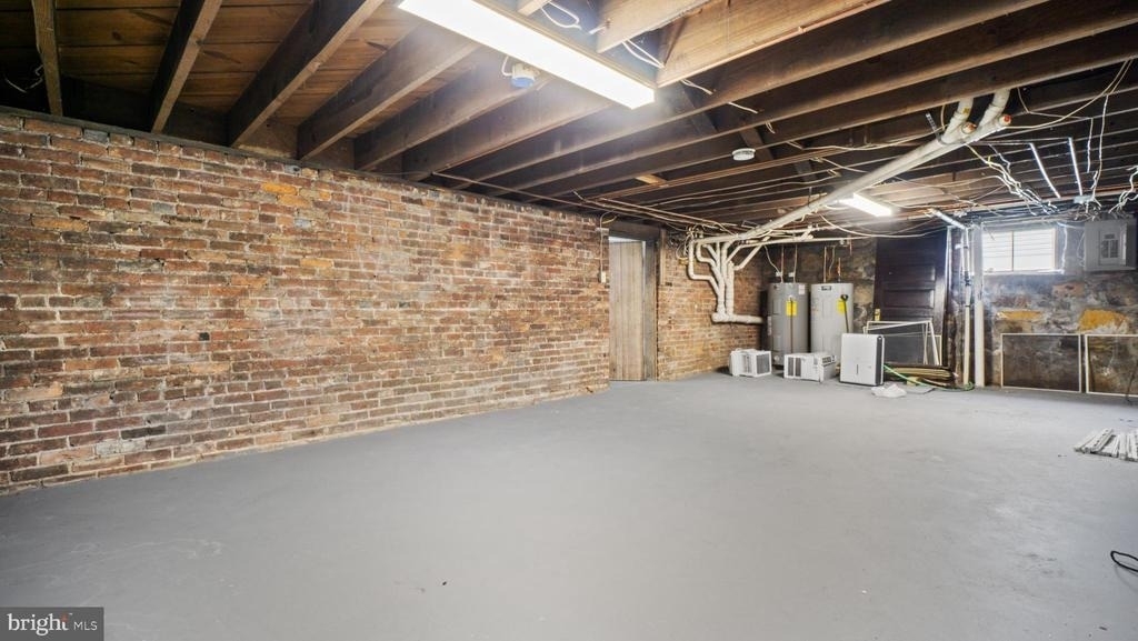 506 E Liberty Street - Photo 9