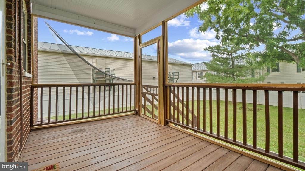 506 E Liberty Street - Photo 10