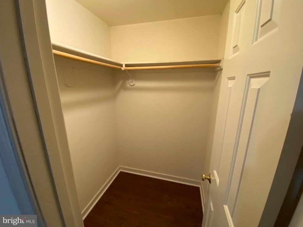 405 Pratt Street - Photo 13