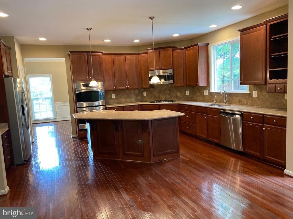 121 Riggs Road - Photo 15
