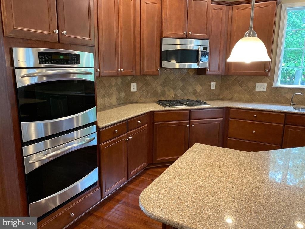 121 Riggs Road - Photo 17