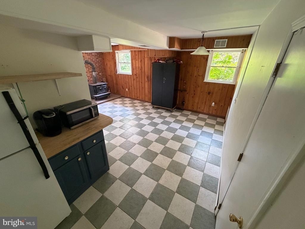 11107 Burwell Road - Photo 29