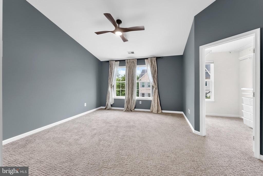 7015 Trek Way - Photo 28