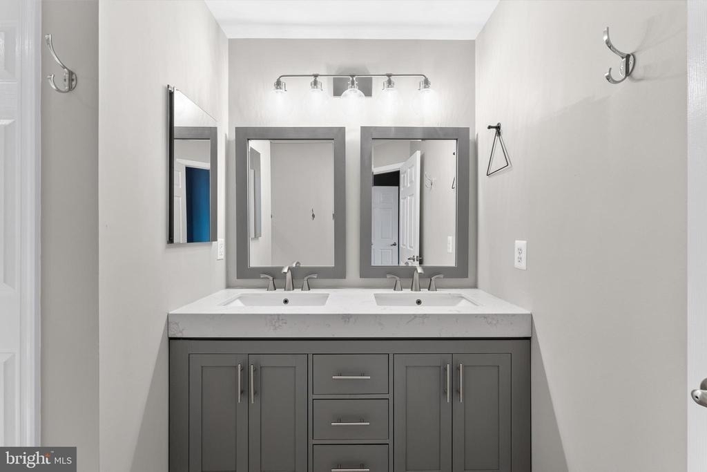 7015 Trek Way - Photo 35