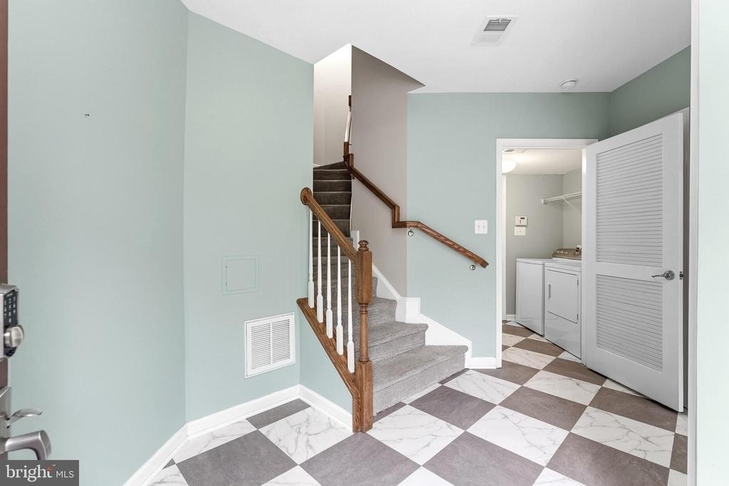 7015 Trek Way - Photo 3