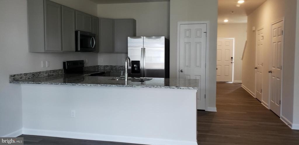 186 Caterpillar Drive - Photo 5