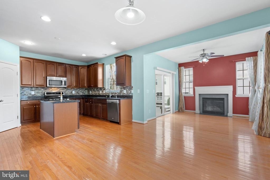 22667 Flowing Spring Square - Photo 6
