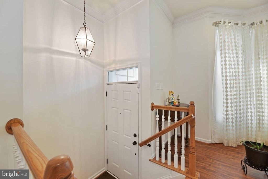 43241 Mitcham Square - Photo 3