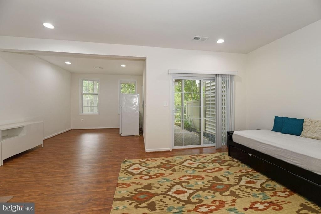 43241 Mitcham Square - Photo 23