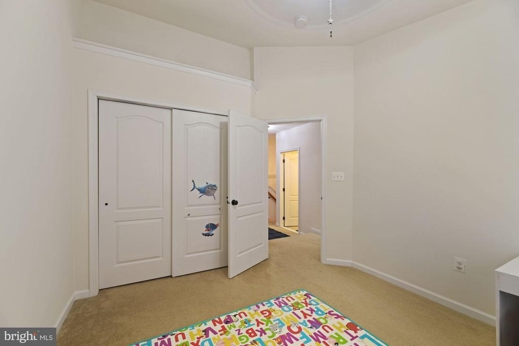 43241 Mitcham Square - Photo 22