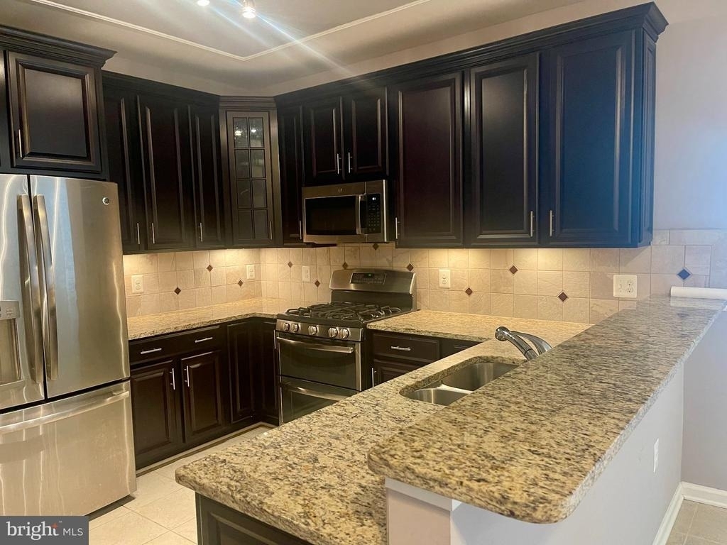 43138 Stillwater Terrace - Photo 4