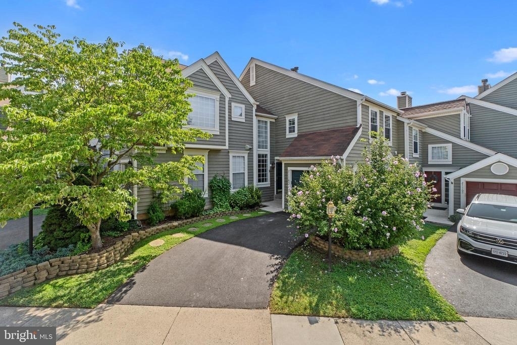 21163 Crocus Terrace - Photo 0