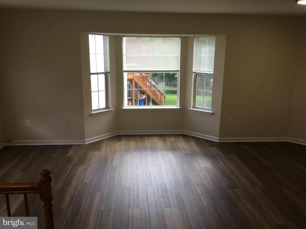 557 Radford Terrace Ne - Photo 6