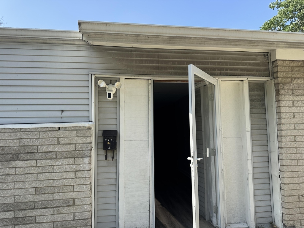 677 Dorset Avenue - Photo 5