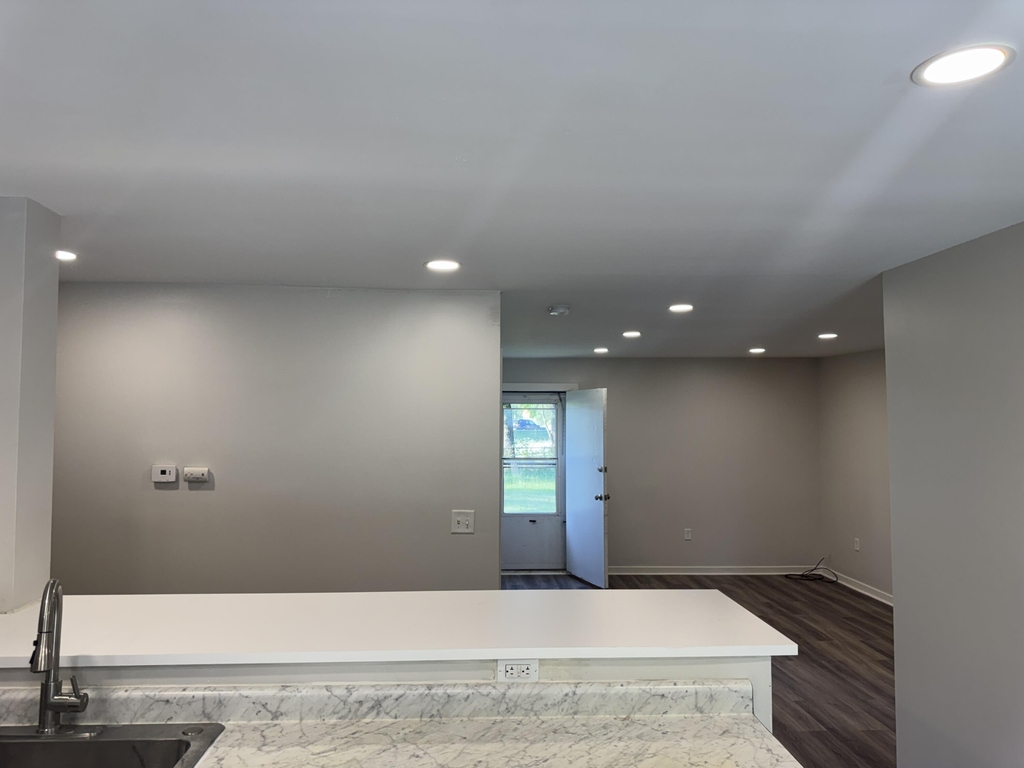 677 Dorset Avenue - Photo 2